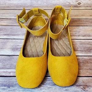 Rouge Mulberry Flats Shoes
